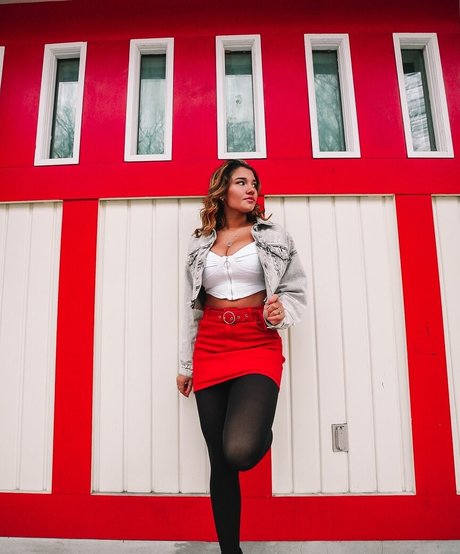 Hannah Malvone exklusive freie archiv