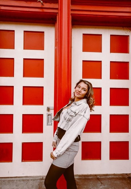 Hannah Malvone schöne bild