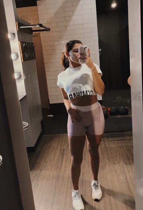 Hannah Malvone hübsche akt fotos