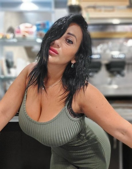 schwarze amerikanische onlyfans perfekte heiße bild