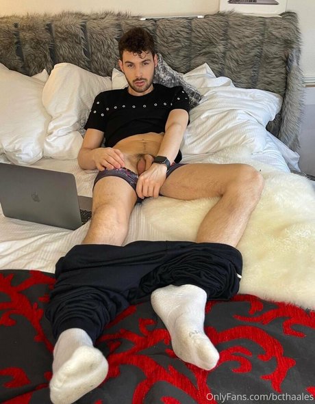 asiatisches teen solo onlyfans nackt hübsche bild