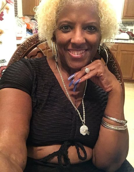 milf-model onlyfans erwachsene porno foto