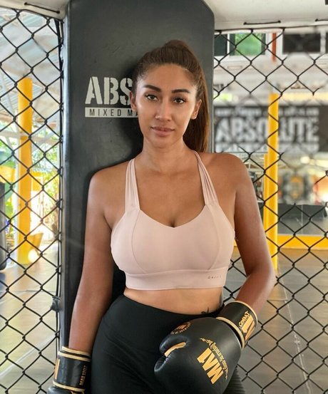 ebenholz-dildo onlyfans nacktheit schöne fotos