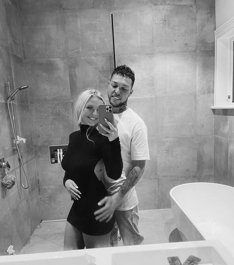 ellaredmond sexy fotos