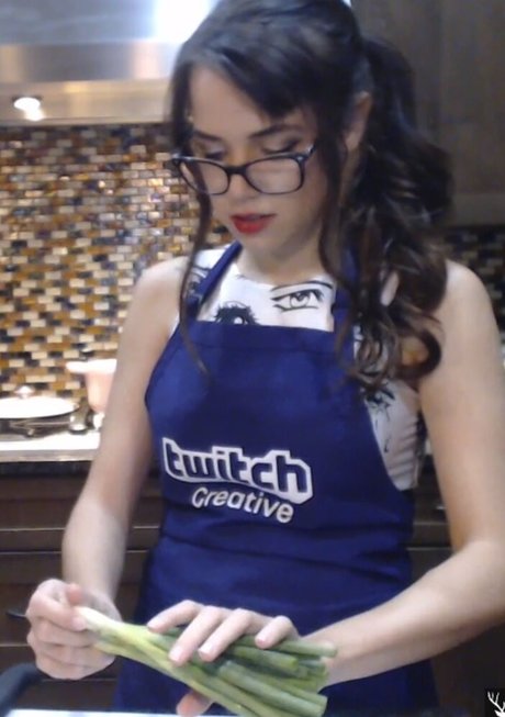 Deernadia schauspielerin top fotos