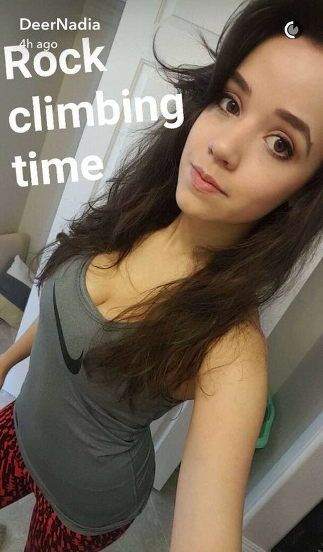 Deernadia perfekte nackten galerie