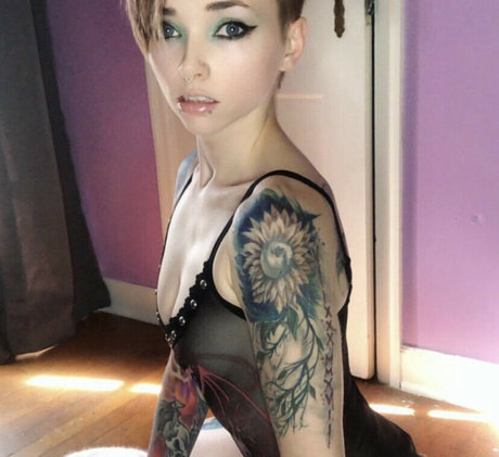 Christena Reckless beste erwachsene bild