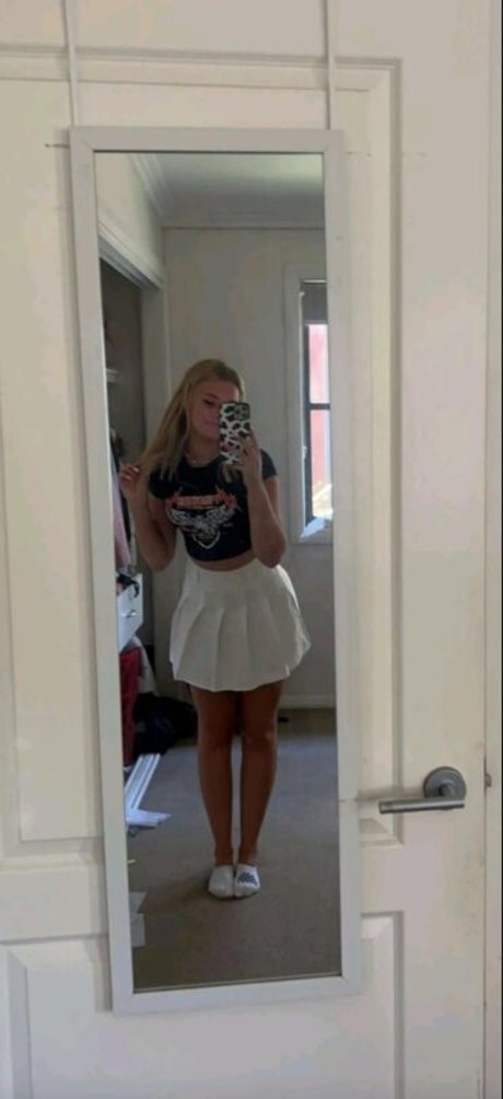 Rory Eliza heiße kunst archiv