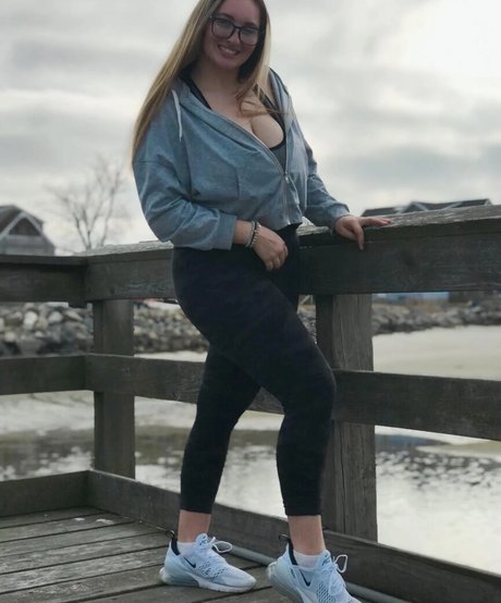 schwangere onlyfans hübsche kunst archiv