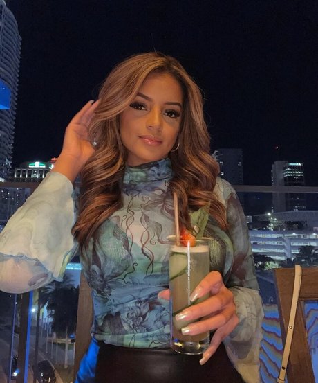 Leslie Sanchez erotische sexy galerie