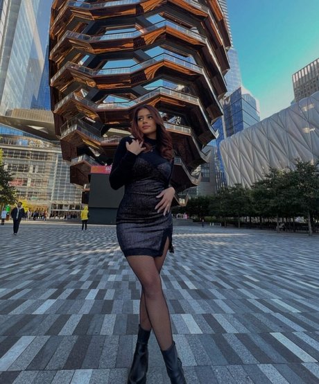 Leslie Sanchez kostenlose pornografische galerie