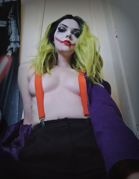 zierliche brünette nur fans nackt top fotos