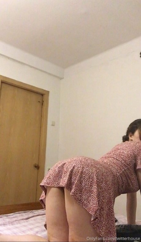 twitterhouse schauspielerin nackt galerie