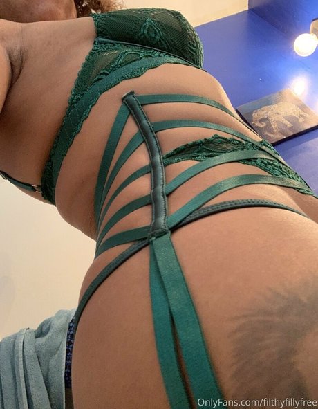 schwarze shemale-onlyfans schöne kunst bilder