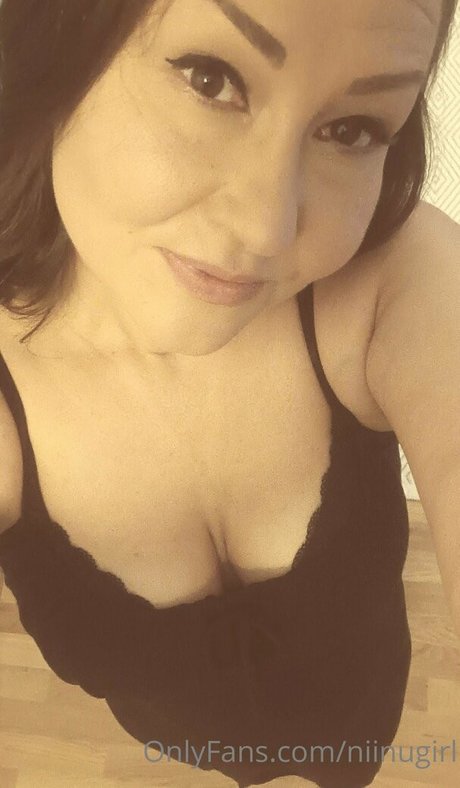 niinugirl schöne akt bilder