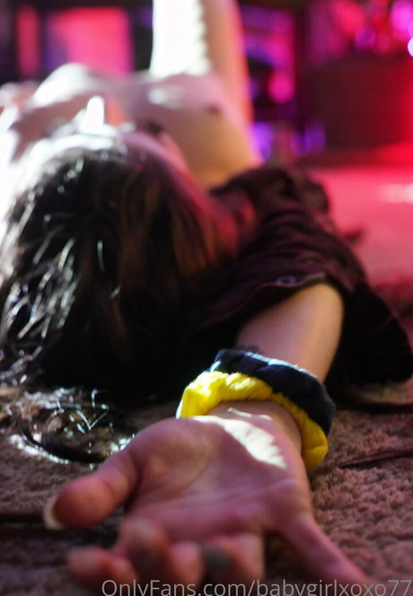 dünne anal-onlyfans kunst hübsche fotos