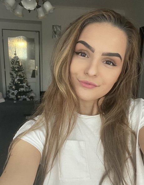 große titten bikini onlyfans erwachsene pornographische bilder