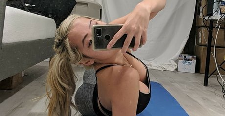 Liquid Pyro nackten galerien