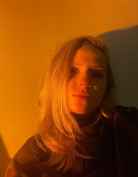 freeparrot model foto