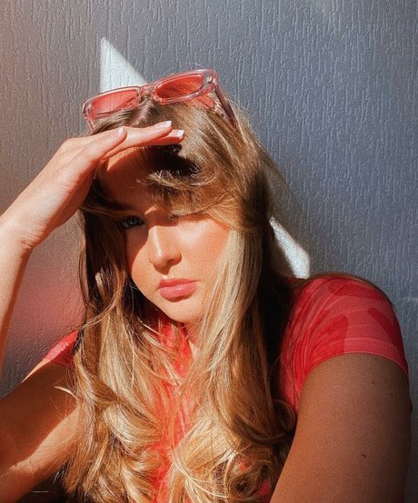 Helayna Birkett schöne fotos