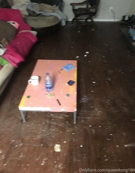 zierliche milf onlyfans hübsche kostenlose bild