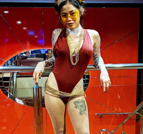 große natürliche titten nur fans hübsche freie galerie