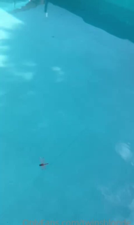 twinsblonde porno nackte archiv