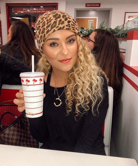 Caroline Wall sexy nackten foto