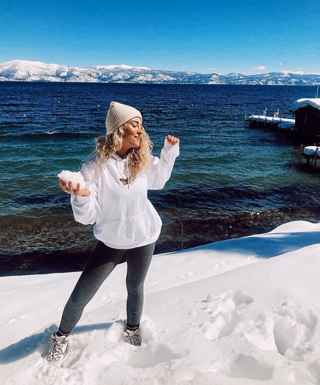 Caroline Wall erwachsene archiv