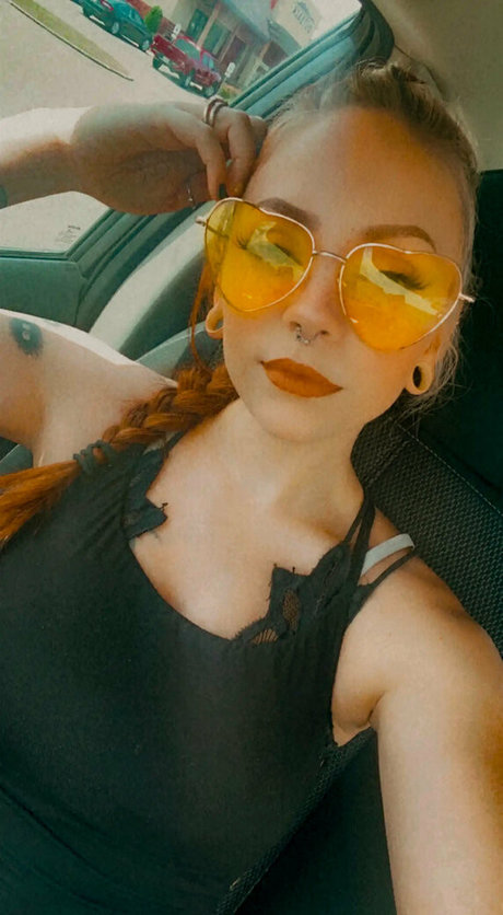 strandblondine onlyfans nacktheit hübsche bild