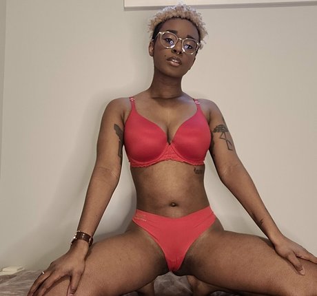 blowjob dreier onlyfans exklusive pornographische bild