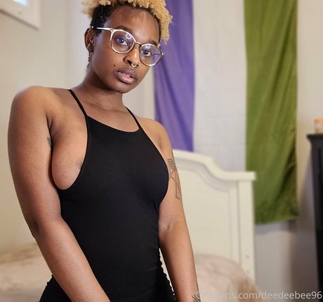 deedeebee96 nacktheit pornografische foto