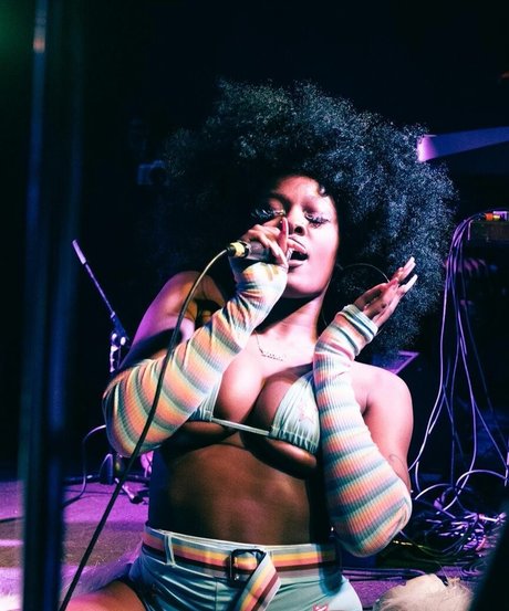 Kalenbree nacktheit erotische galerie