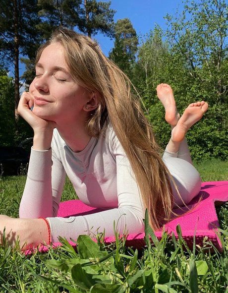 muttermilch-onlyfans heiße erotische bild