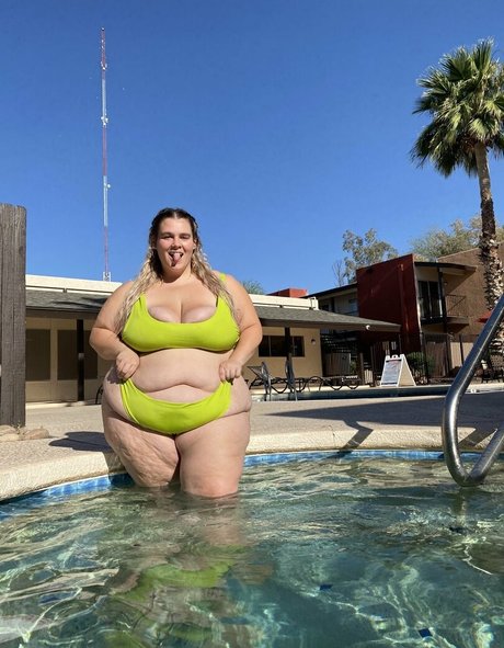 joi teen onlyfans heiße nette foto