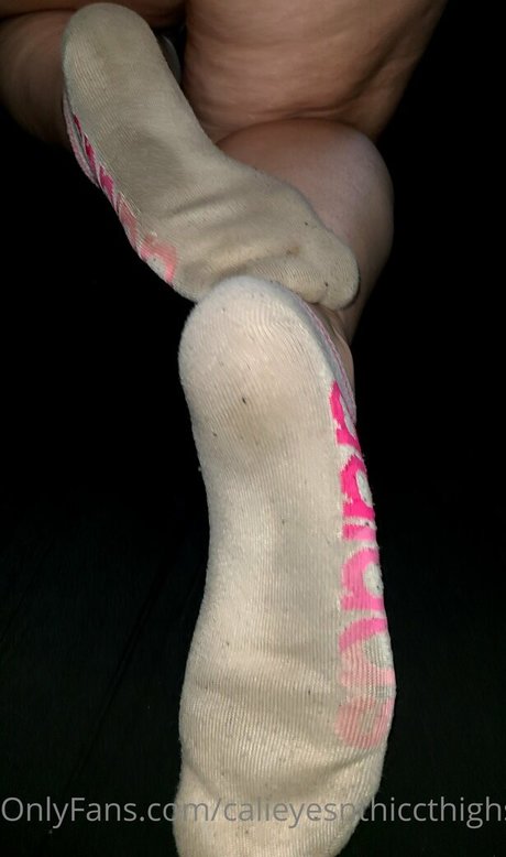 calieyesnthiccthighs kunst archiv