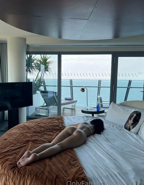 asiatische blondine nur fans nackt akt foto