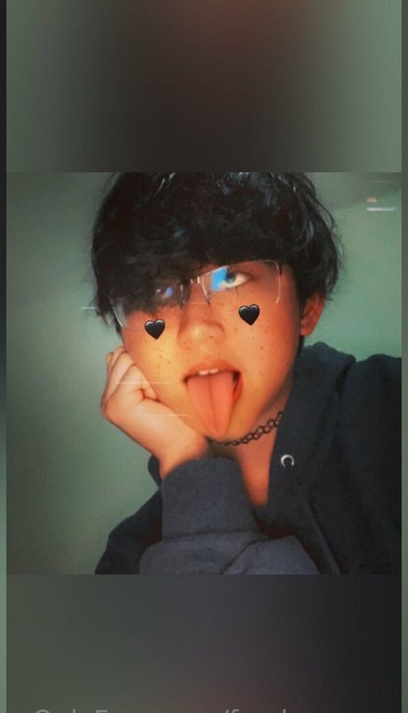 femboysnom exklusive nackten galerie