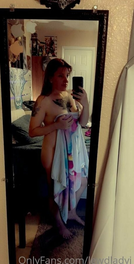 Lewdladyj porno nacktheit bild