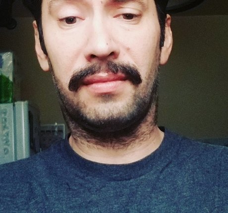 asiatische influencer-onlyfans sex galerien