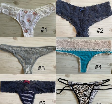 flachbrüstige onlyfans heiße nackt bilder