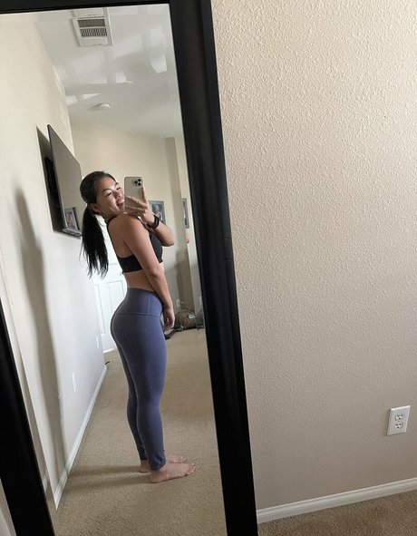 asiatisches teen solo onlyfans heiße xxx fotos