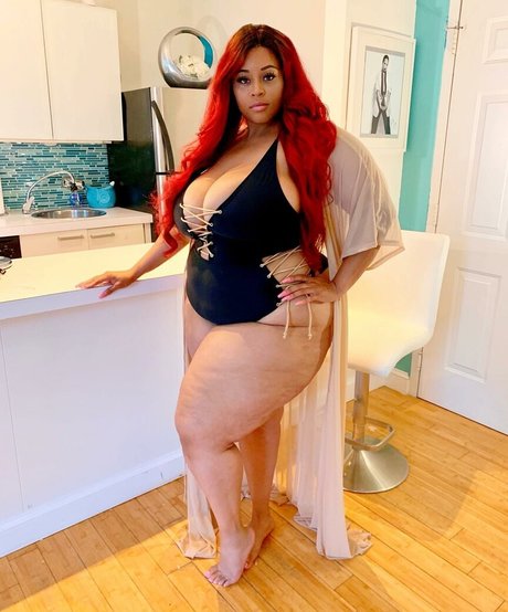 schauspielerin onlyfans heiße erotische bild