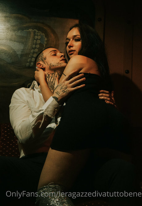 schwarze cosplay-onlyfans kunst hübsche fotos