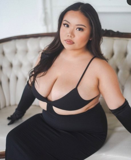 Gigi abg nacktheit hübsche archiv