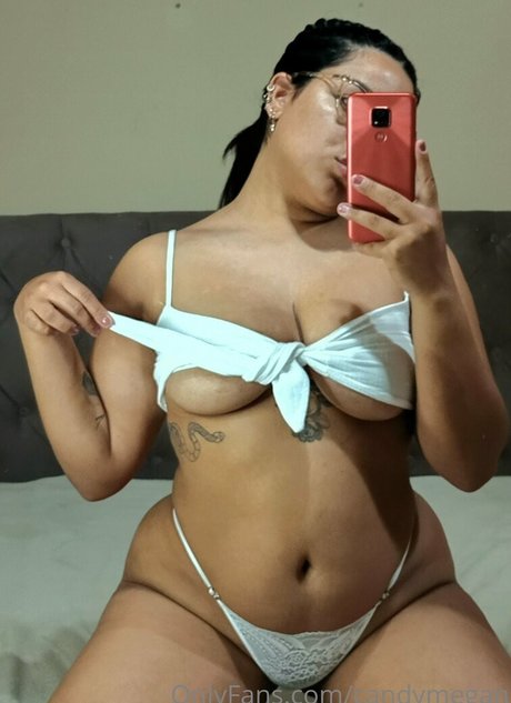 strandblondine onlyfans erwachsene exklusive bilder
