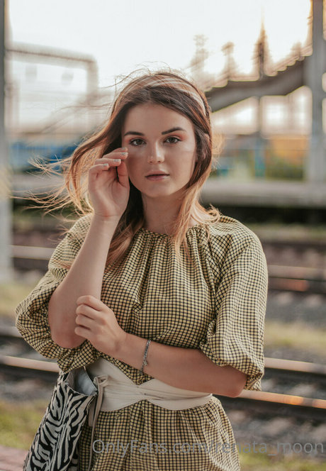 ebenholz nackt onlyfans exklusive heiße bilder