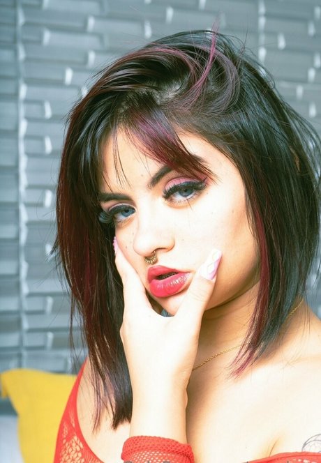 dicke trans-onlyfans erotische kunst galerie