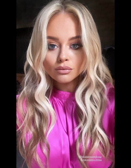 Emily Atack schauspielerin exklusive archiv