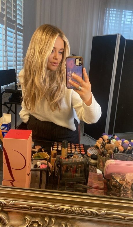 Emily Atack erwachsene nacktheit foto